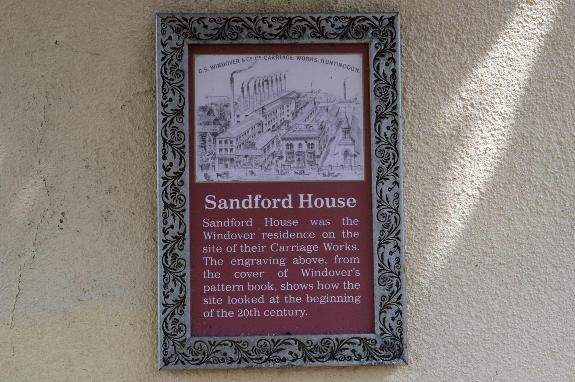 Sandford House Hotel Wetherspoon Huntingdon Eksteriør bilde