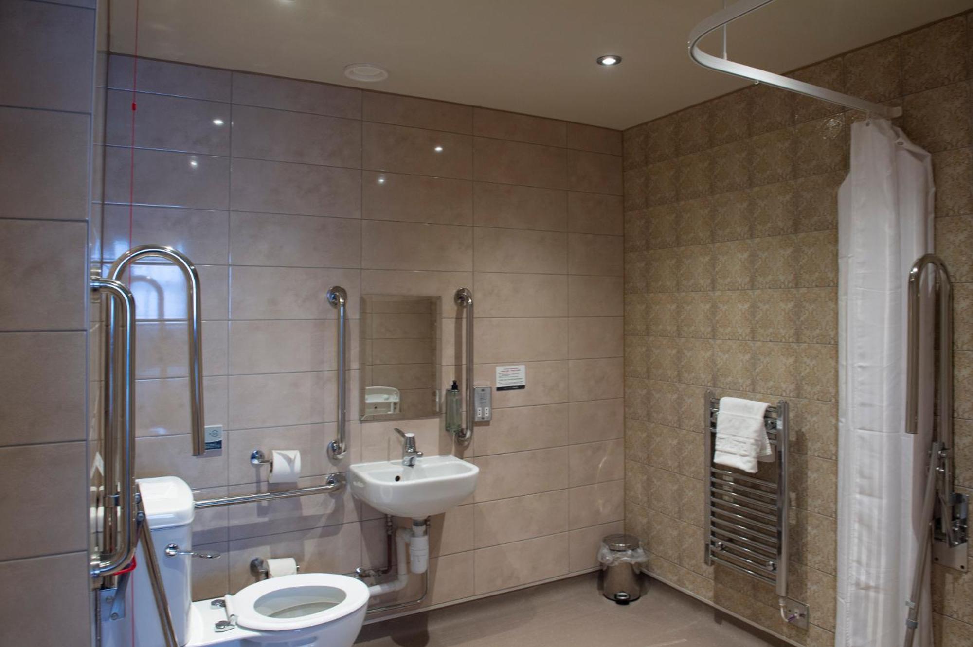 Sandford House Hotel Wetherspoon Huntingdon Eksteriør bilde