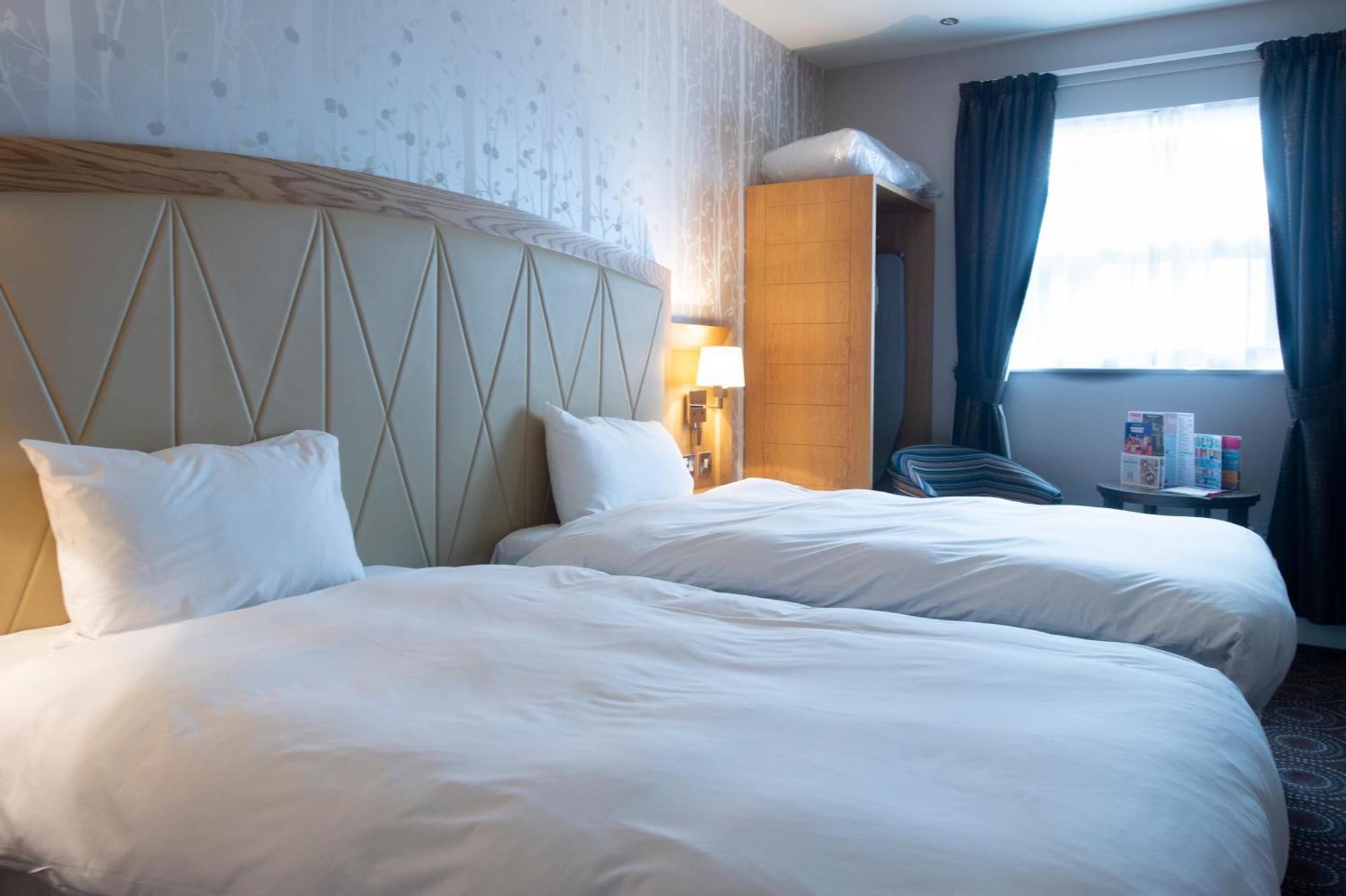 Sandford House Hotel Wetherspoon Huntingdon Eksteriør bilde