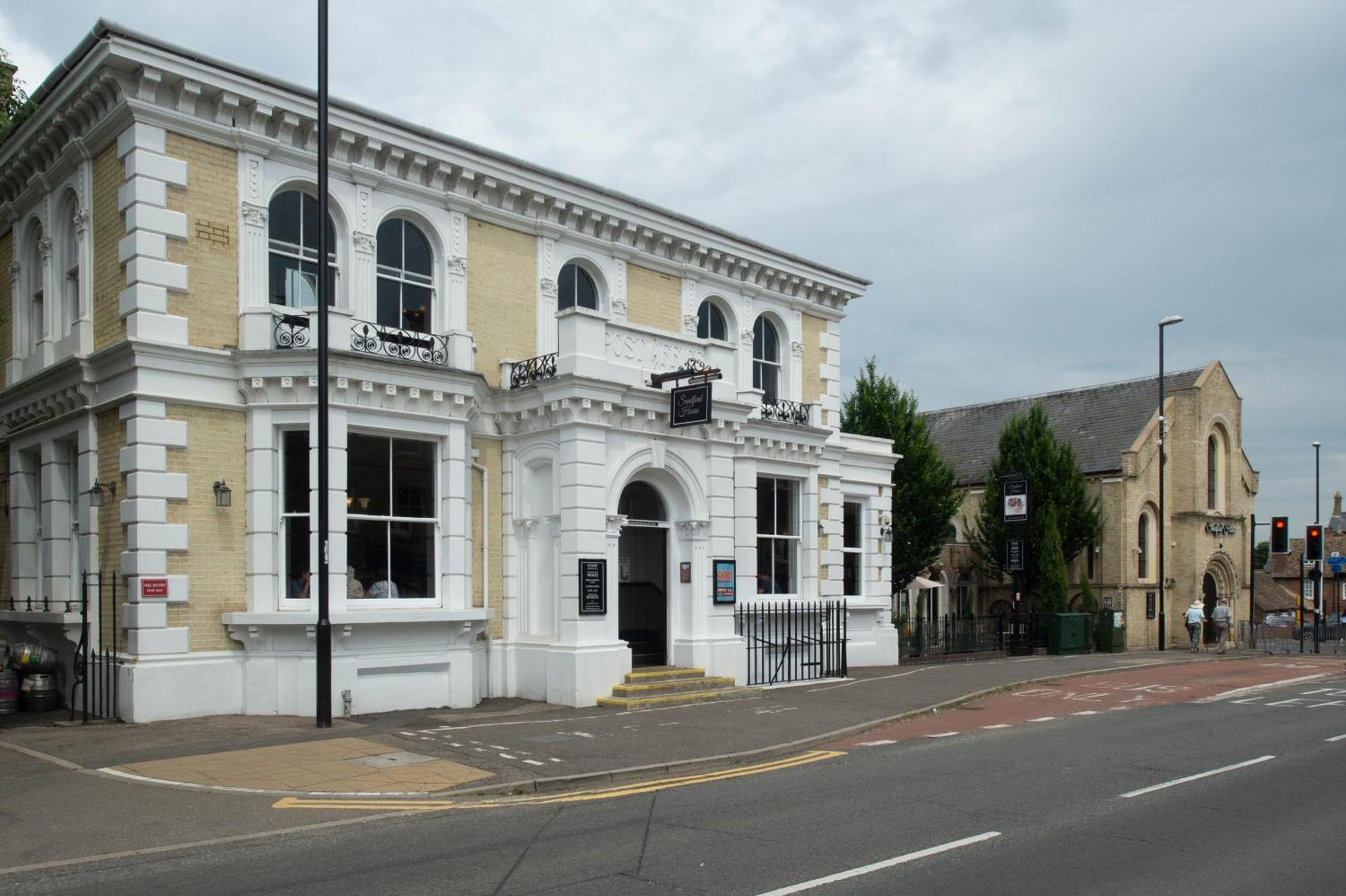Sandford House Hotel Wetherspoon Huntingdon Eksteriør bilde