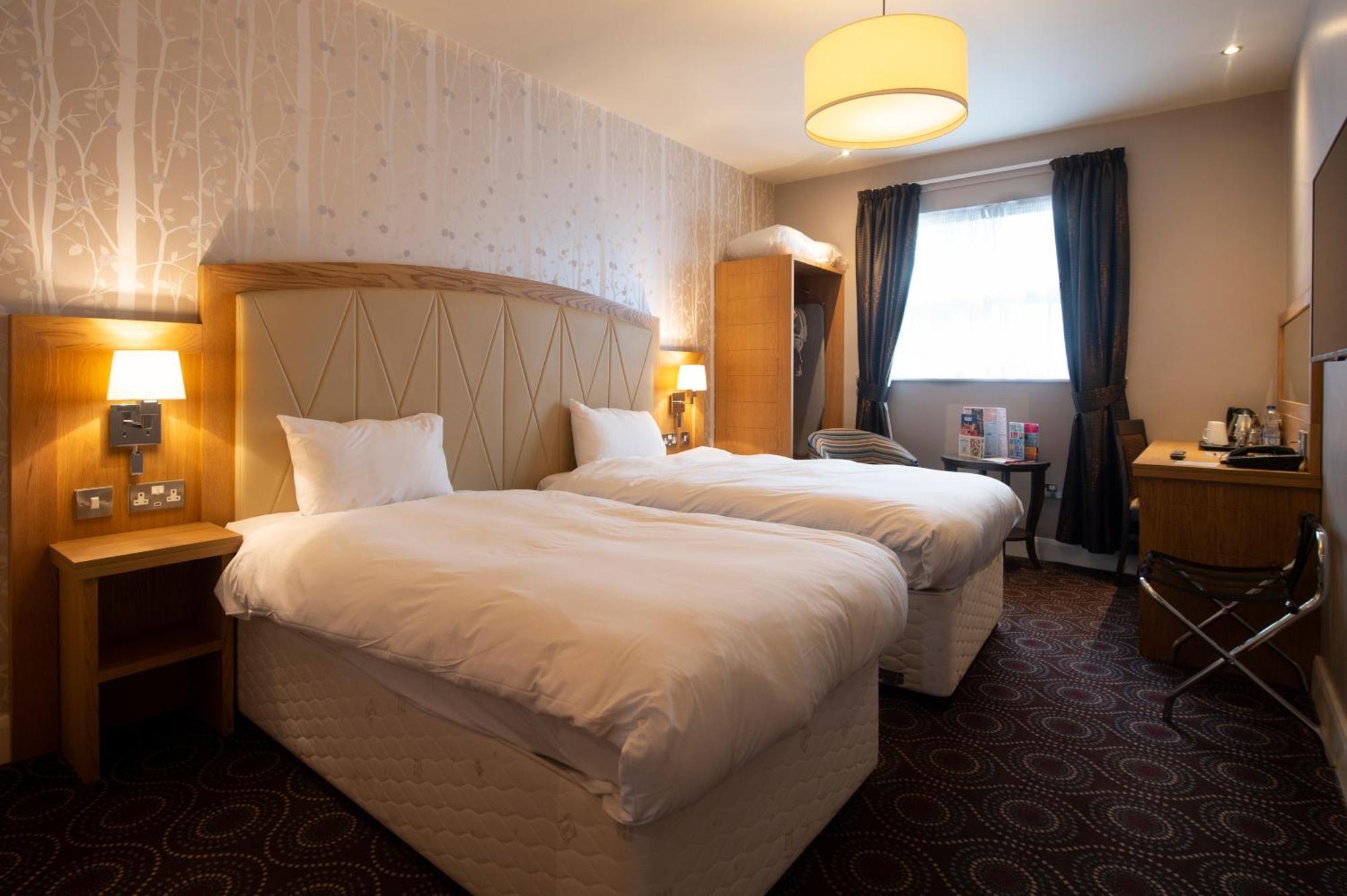 Sandford House Hotel Wetherspoon Huntingdon Eksteriør bilde