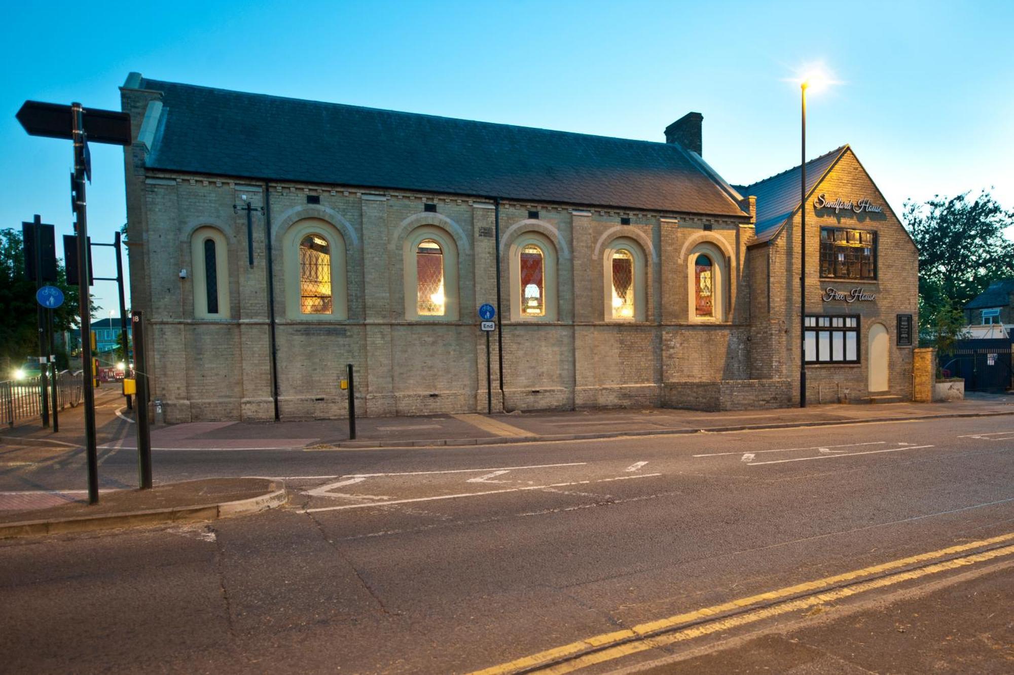 Sandford House Hotel Wetherspoon Huntingdon Eksteriør bilde