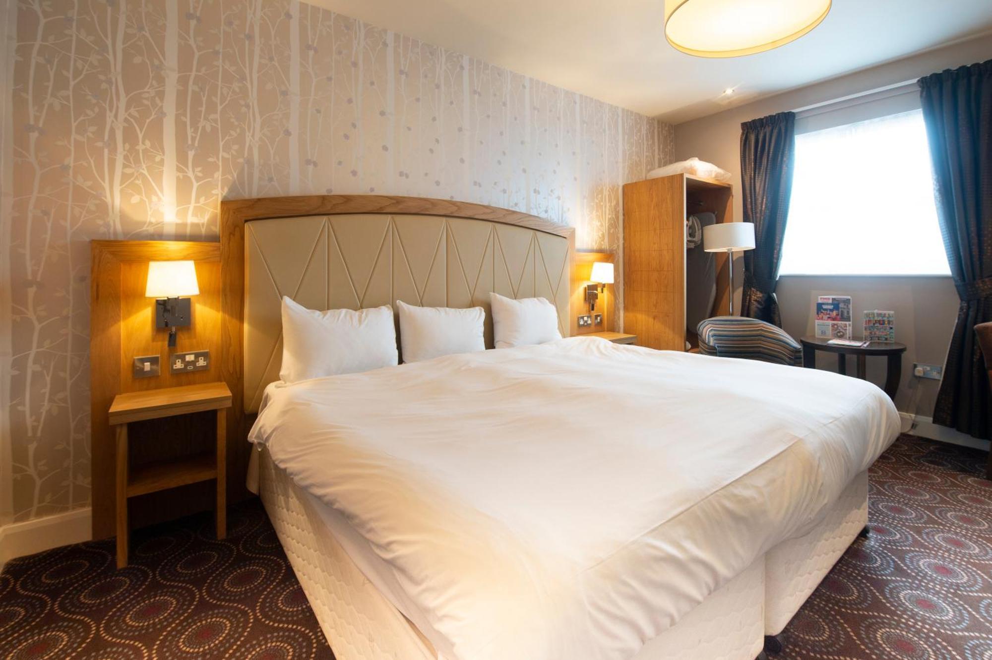 Sandford House Hotel Wetherspoon Huntingdon Eksteriør bilde
